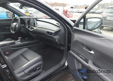 2025 Lexus Ux Ux 300H Premium z USA, uszkodzony, nr VIN JTHUCJDH3S2000871